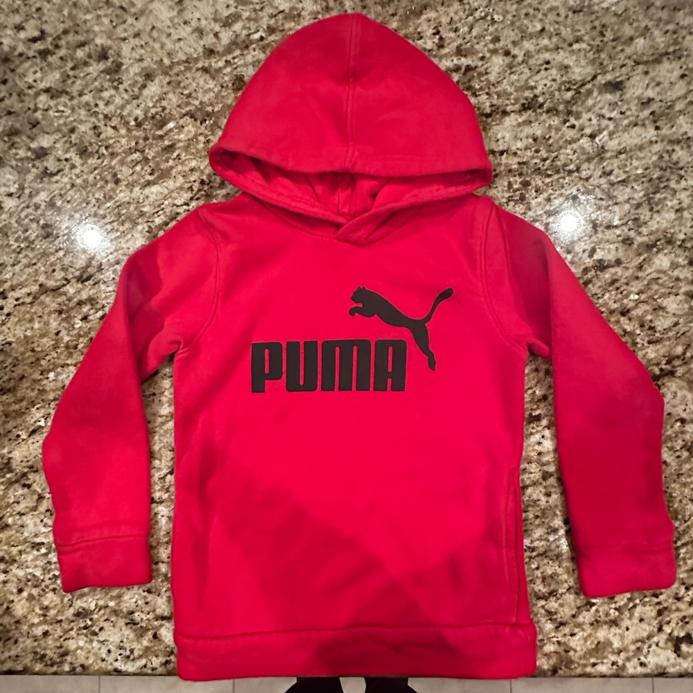 Puma sweat shirt